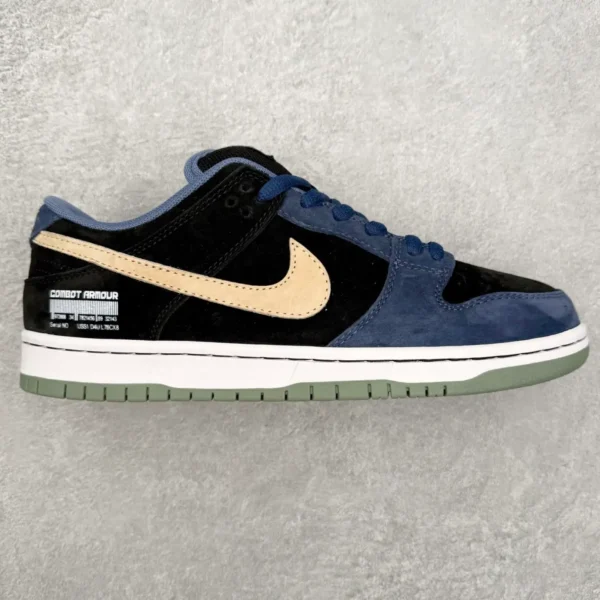 Nike SB Dunk Low Sneakers