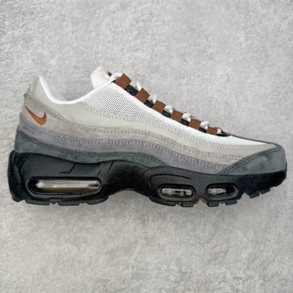 Nike SB x Air Max 95 Sneakers