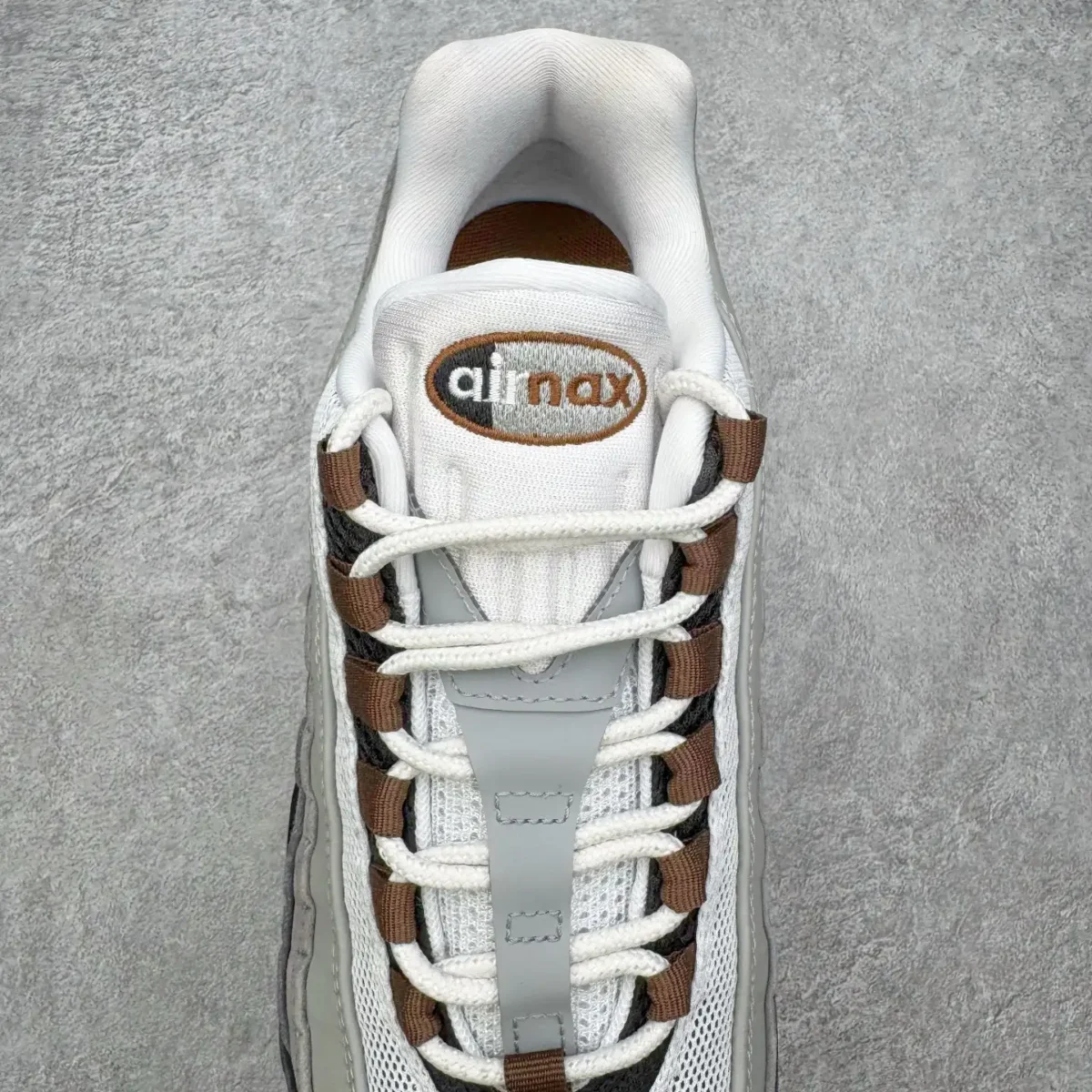 Nike SB x Air Max 95 Sneakers - Image 4