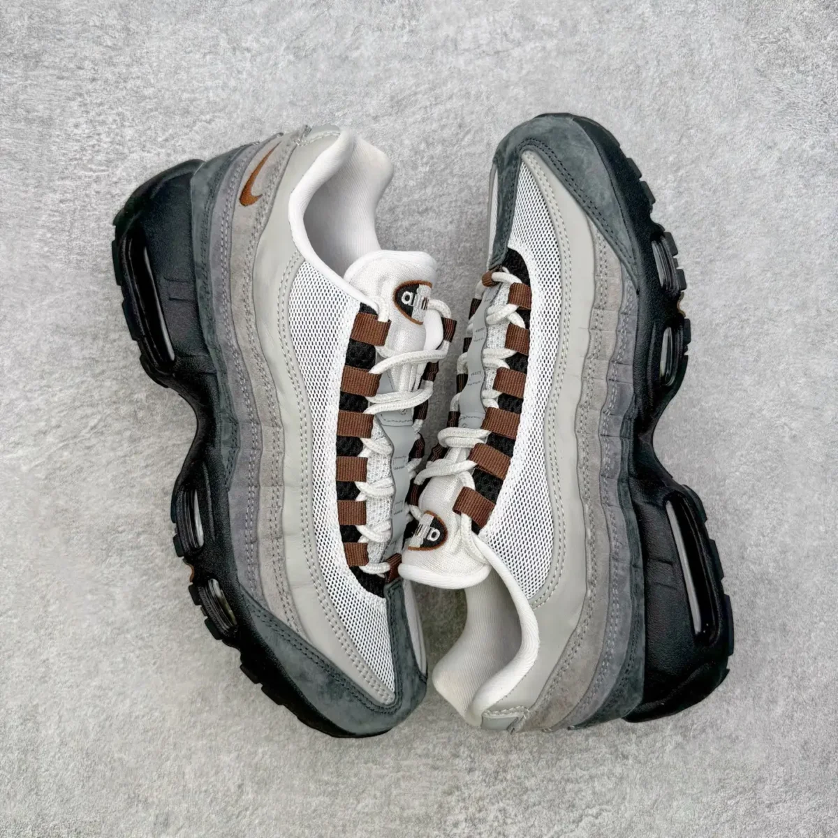 Nike SB x Air Max 95 Sneakers - Image 7