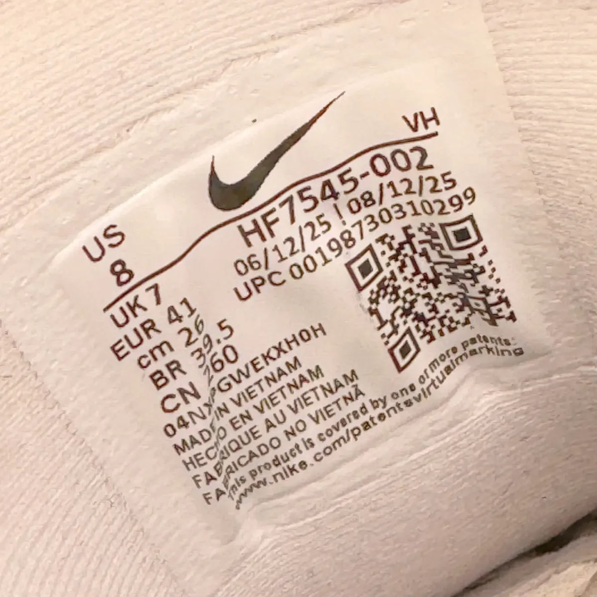 Nike SB x Air Max 95 Sneakers - Image 10