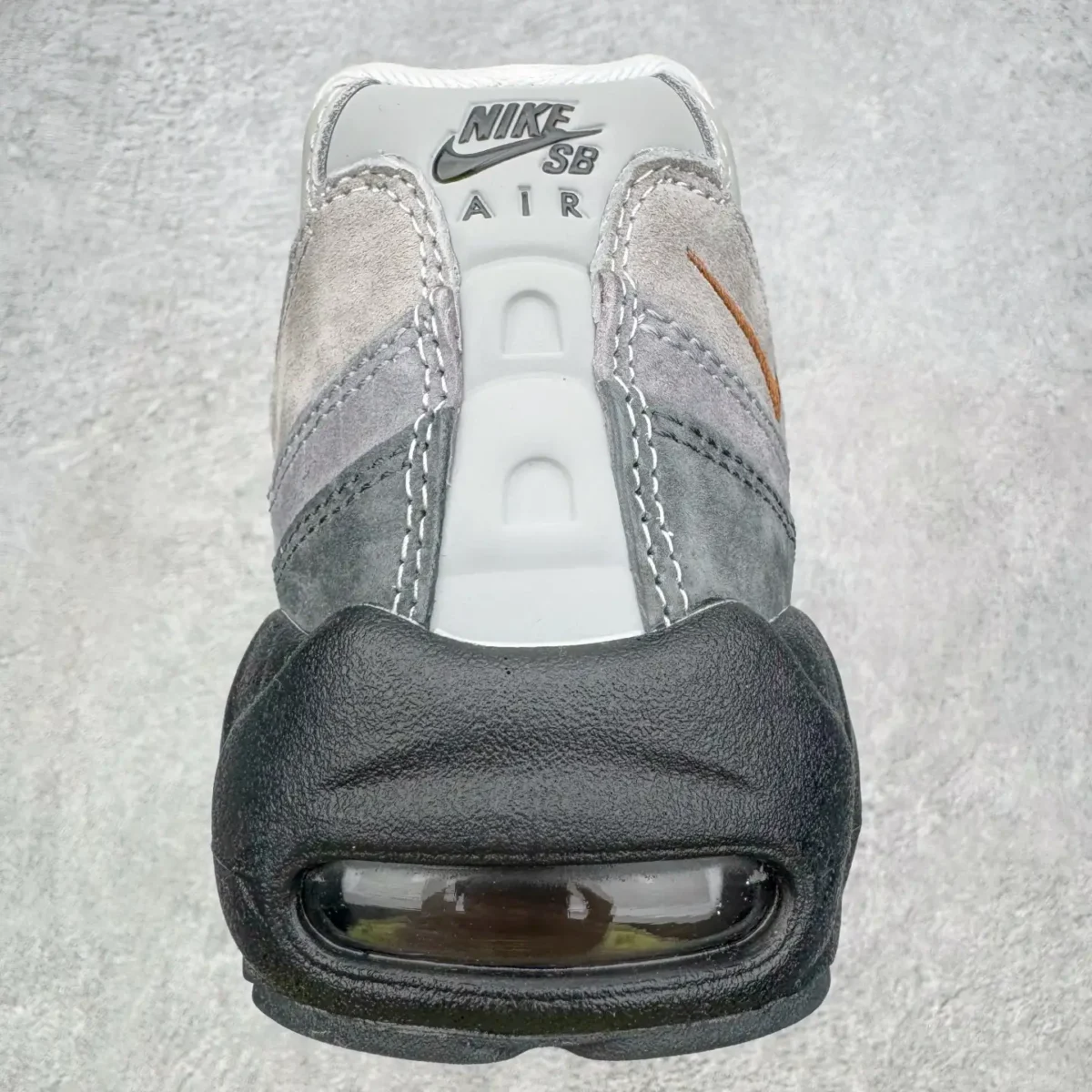 Nike SB x Air Max 95 Sneakers - Image 12