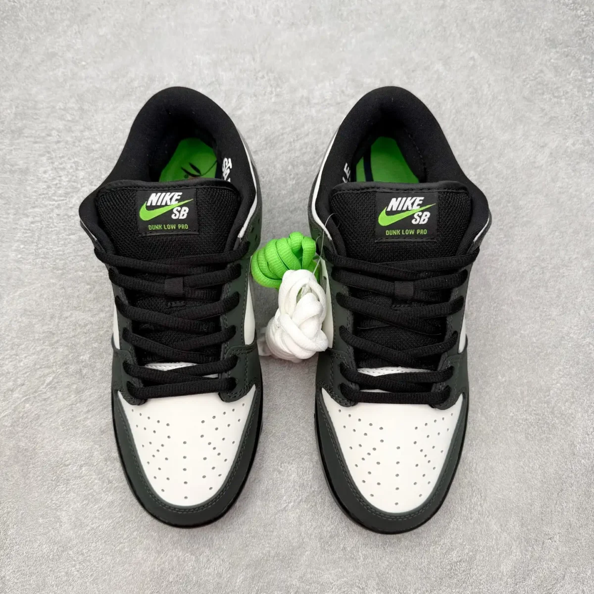 Nike Dunk Low Sneakers - Image 5