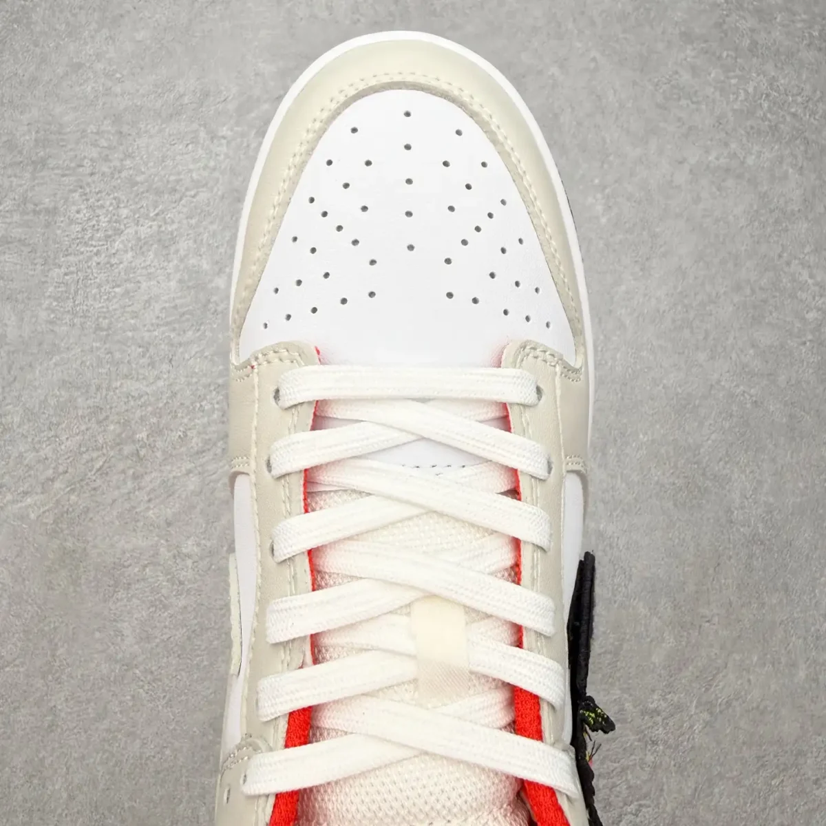 Nike Dunk Low Sneakers - Image 3
