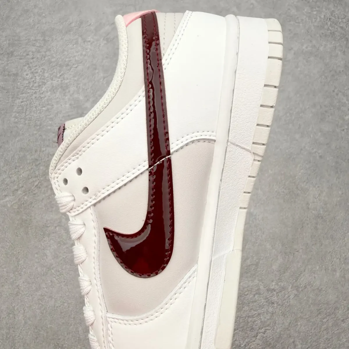 Nike Dunk Low Sneakers - Image 2