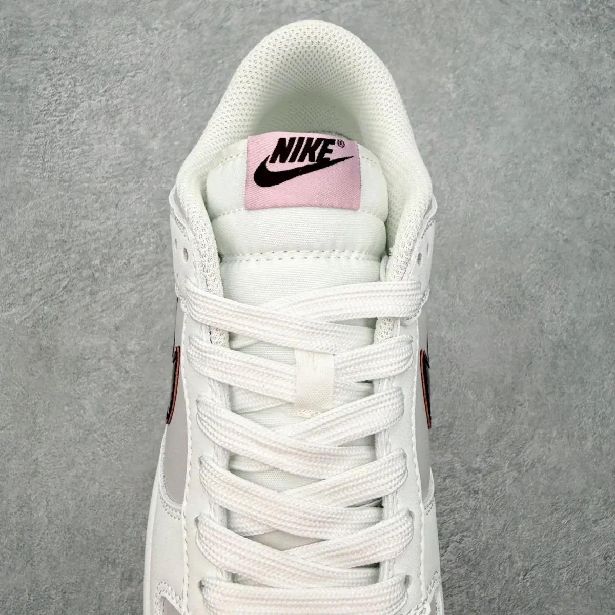 Nike Dunk Low Sneakers - Image 7