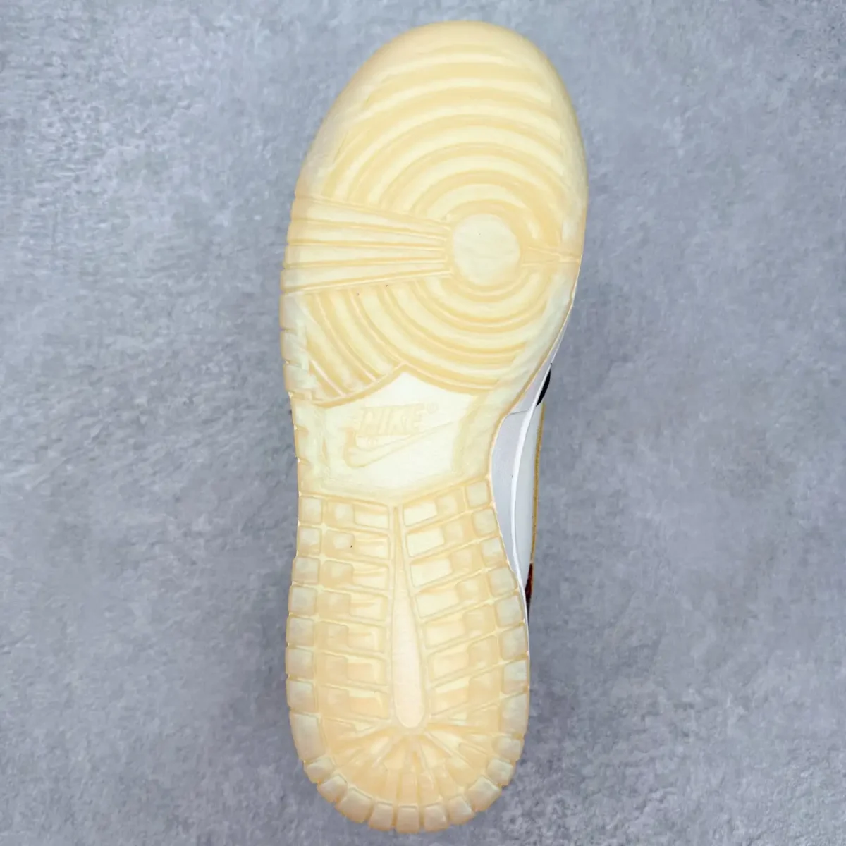 Nike Dunk Low Sneakers - Image 7