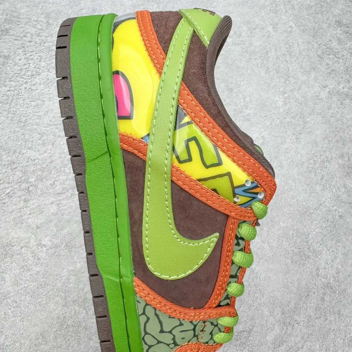 Nike SB Dunk Low Sunflower Brown Green - Image 4