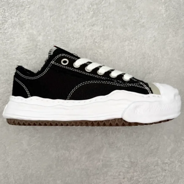 Maison Mihara Yasuhiro Hank Sneakers