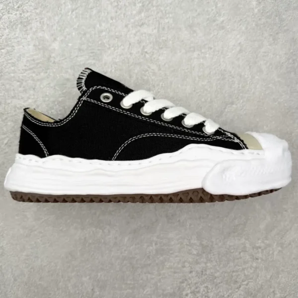 Maison Mihara Yasuhiro Hank Sneakers