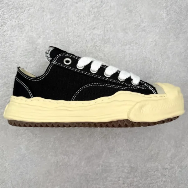 Maison Mihara Yasuhiro Hank Sneakers