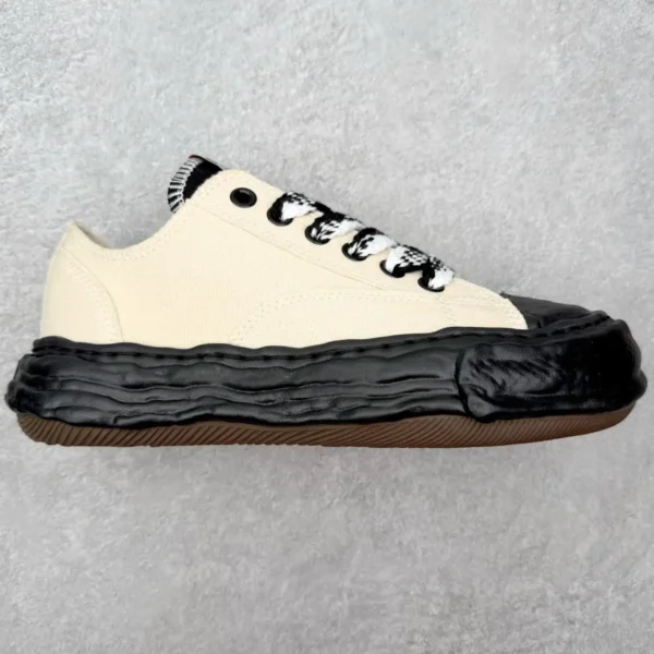 Maison Mihara Yasuhiro Wayne Sneakers