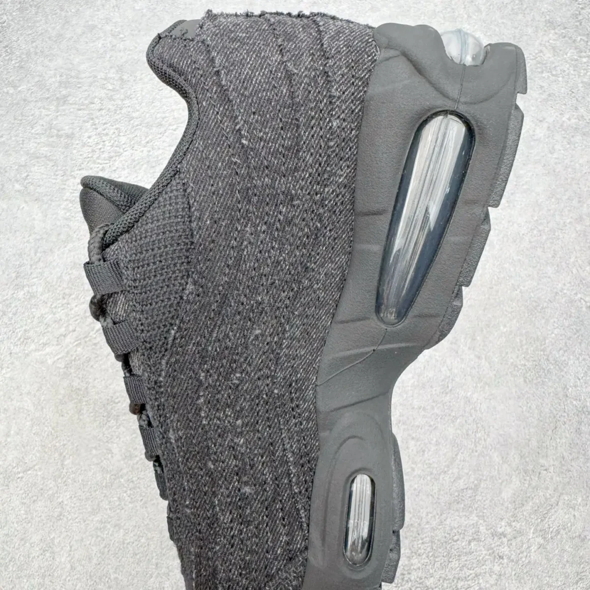 Levi's x Air Max 95 Sneakers - Image 9