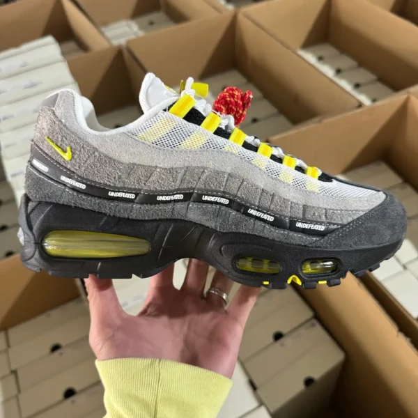 UNDEFEATED x Air Max 95 Sneakers