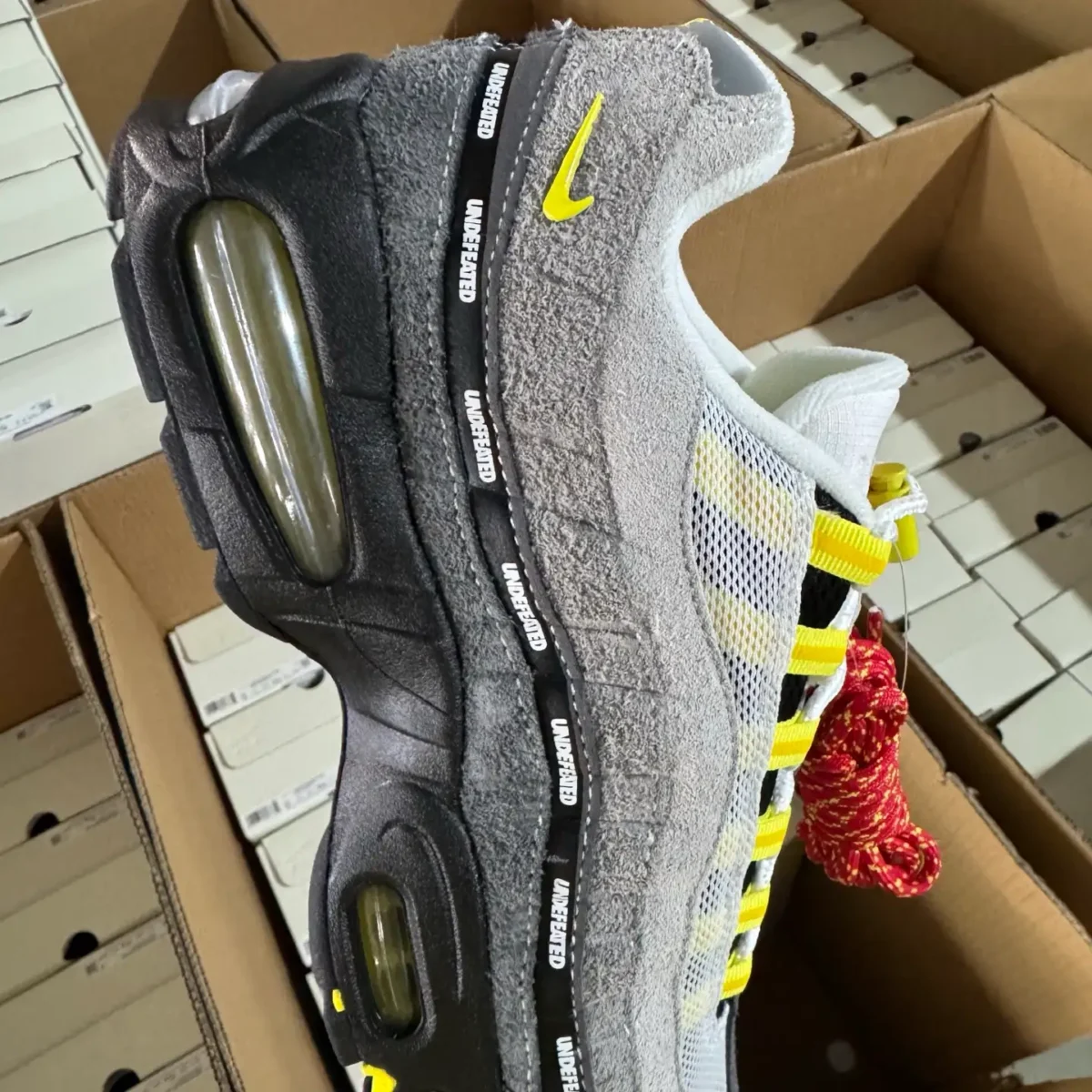 UNDEFEATED x Air Max 95 Sneakers - Image 5