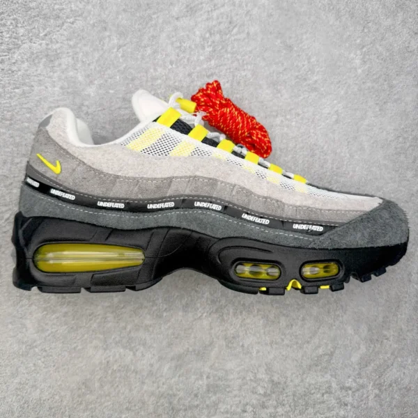 UNDEFEATED x Air Max 95 Sneakers