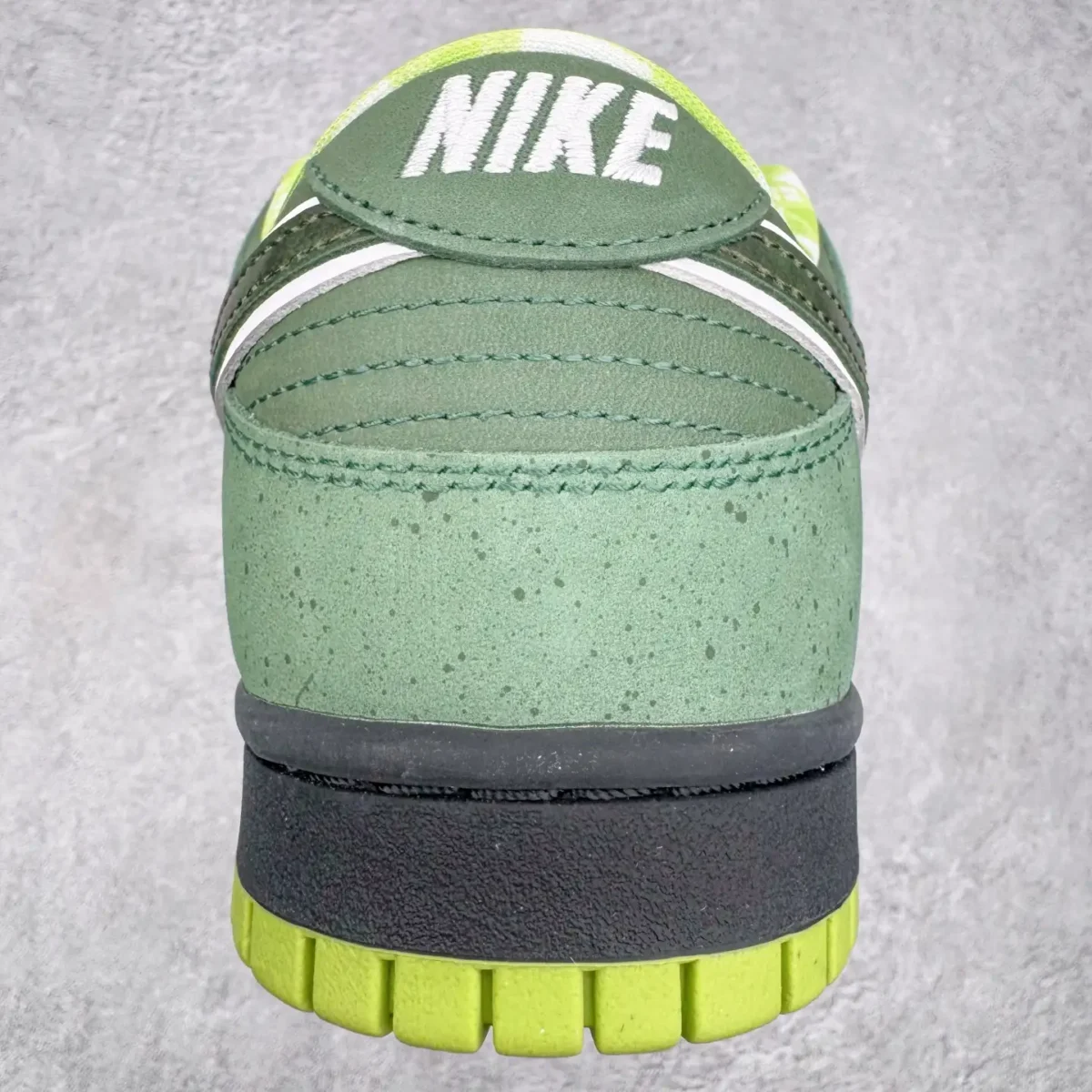 Concepts x Nike SB Dunk Low Green Lobster - Image 4