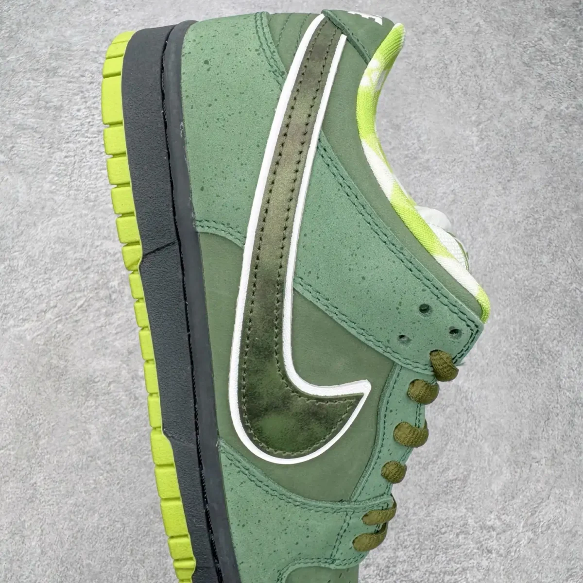 Concepts x Nike SB Dunk Low Green Lobster - Image 6