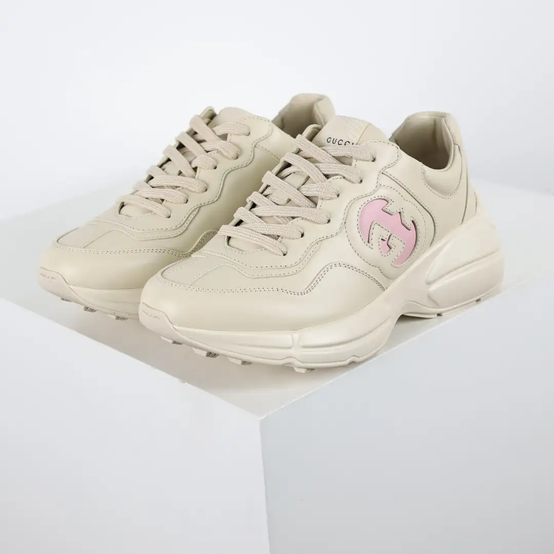 Gucci Rhyton Pink Bat Print Chunky Sneakers - Image 4