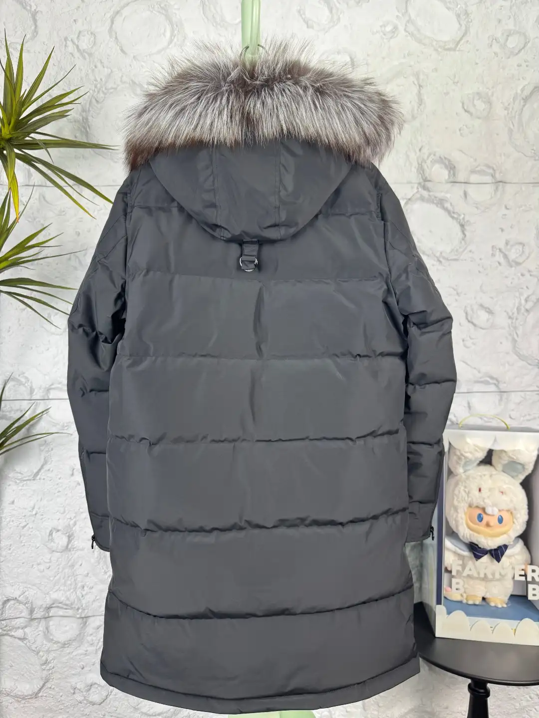 Moose Knuckles Alberta Long Down Coat - Image 4