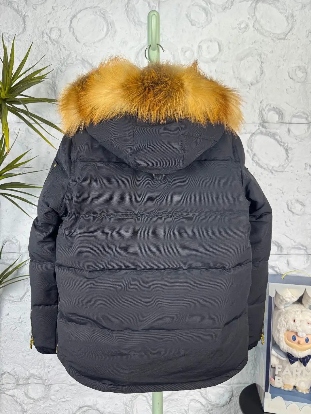 Moose Knuckles Men's Silver-Accent Down Jacket - Image 6
