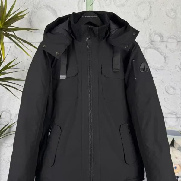 Moose Knuckles Unisex Sayabec Classic Down Jacket