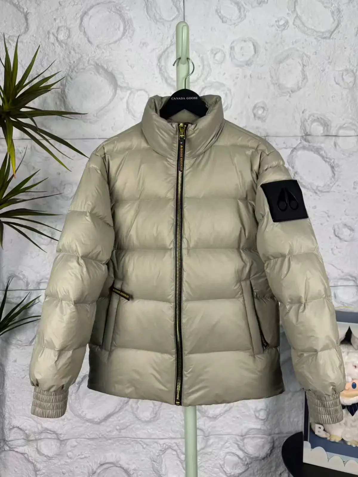 Moose Knuckles Unisex Lightweight Down Jacket - Image 1