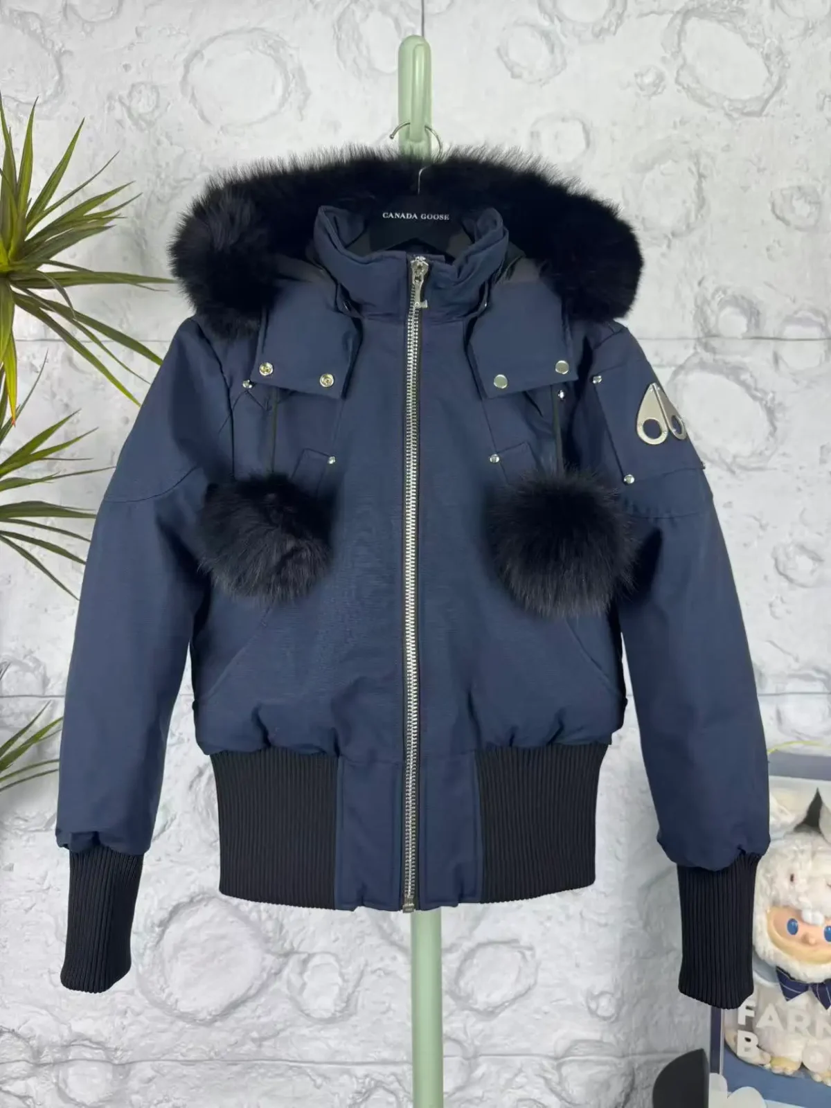 Moose Knuckles Women's Debbie Bomber Down Jacket - Image 1