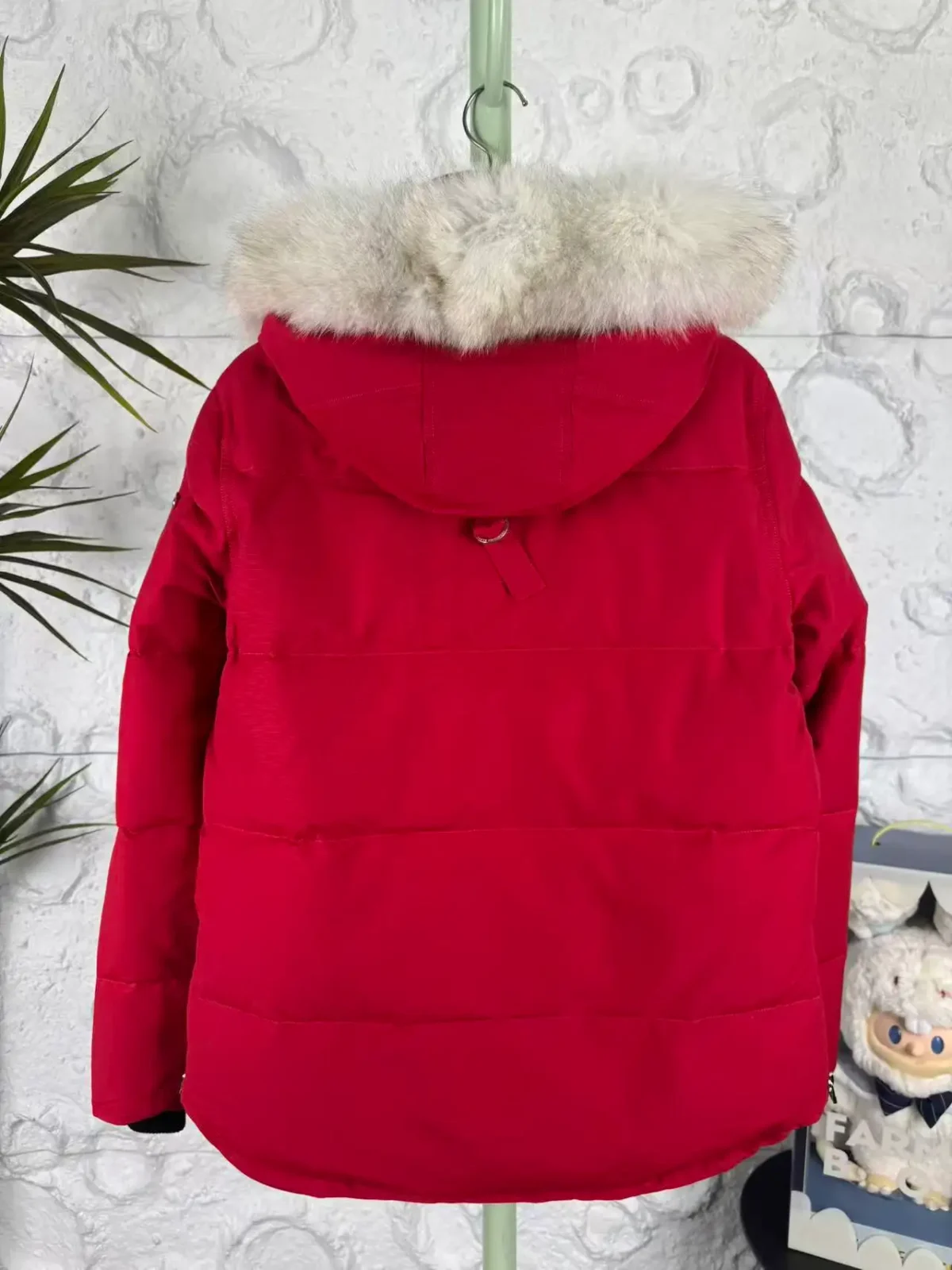 Moose Knuckles Women's Utility Pocket Down Jacket - Image 7